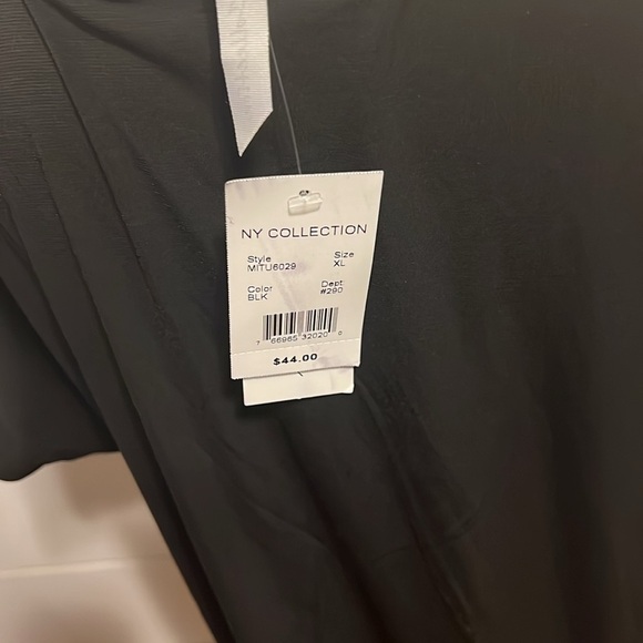 NY Collection Cutout Top - Picture 3 of 6